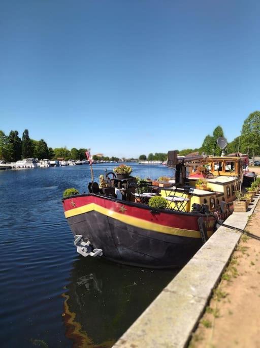 Studio Sympa Avec Petit Dejeuner Entre Canal Et Loire Roanne Exteriér fotografie